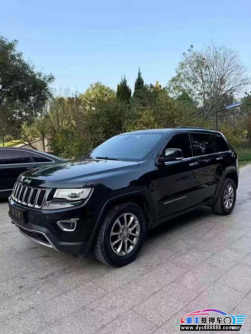 14年Jeep大切诺基轿车抵押车出售