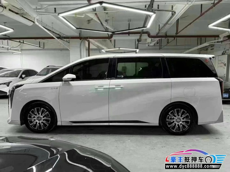 24年传祺M8轿车抵押车出售