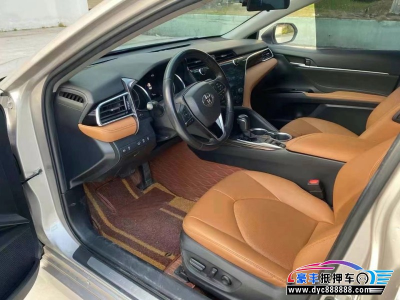 20年丰田凯美瑞轿车抵押车出售