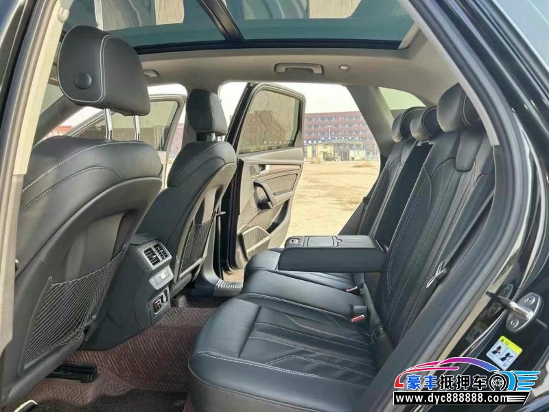 22年奥迪Q5轿车抵押车出售