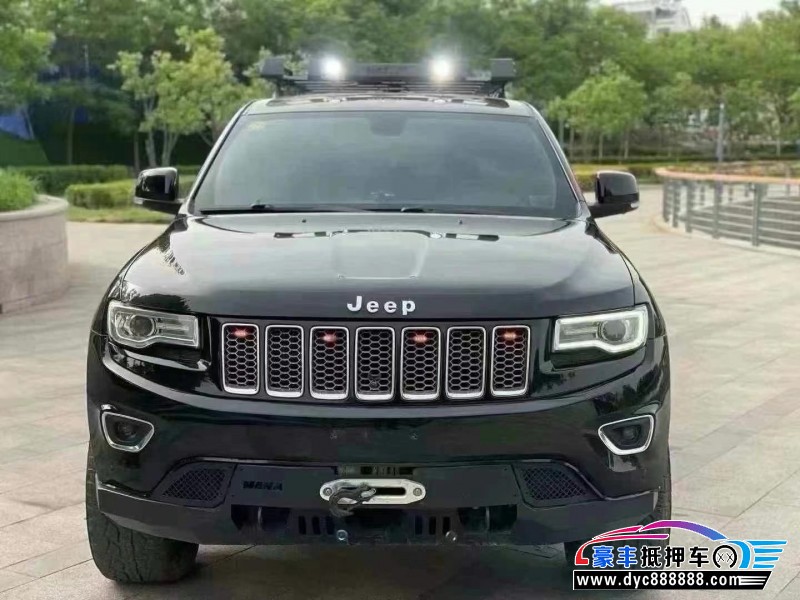 15年Jeep大切诺基轿车抵押车出售