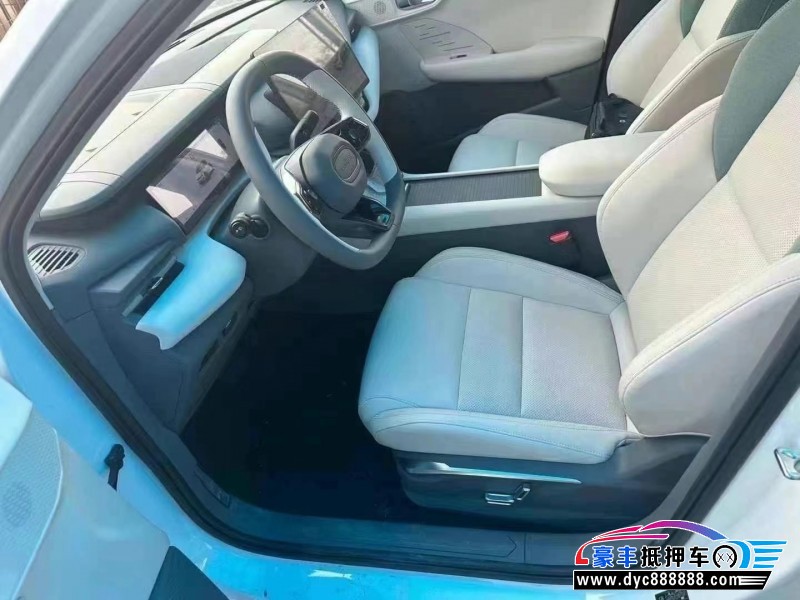 24年领克06轿车抵押车出售