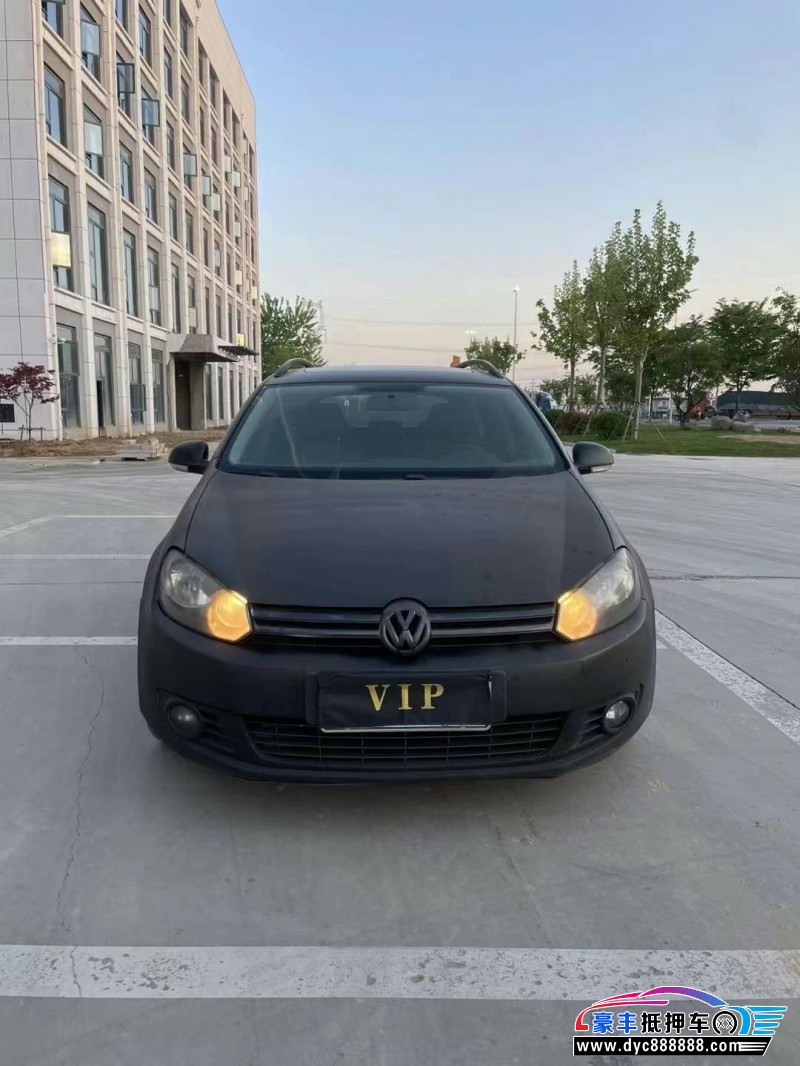 12年大众高尔夫轿车抵押车出售