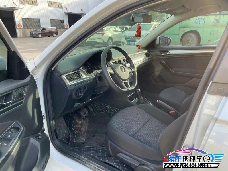 20年大众宝来轿车抵押车出售