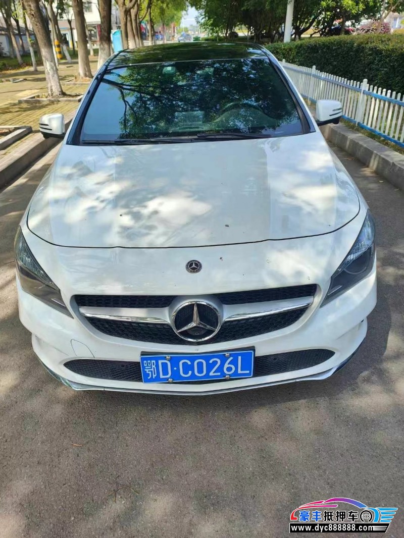 18年奔驰CLA轿车抵押车出售