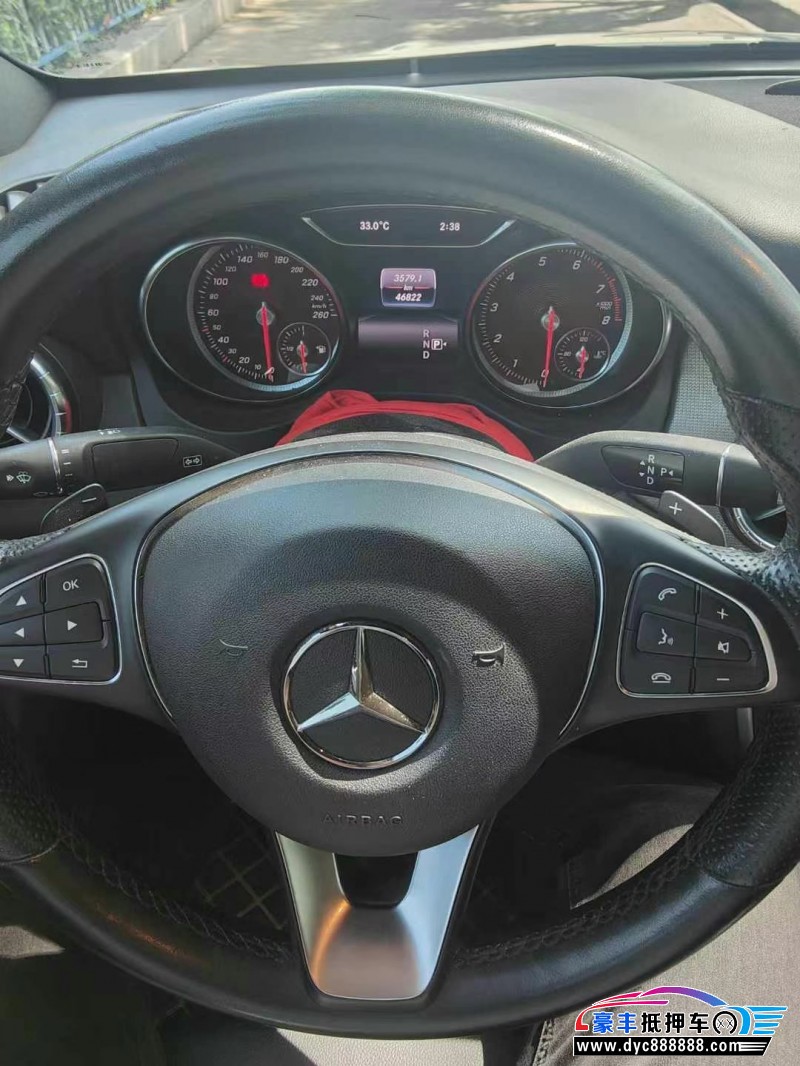 18年奔驰CLA轿车抵押车出售