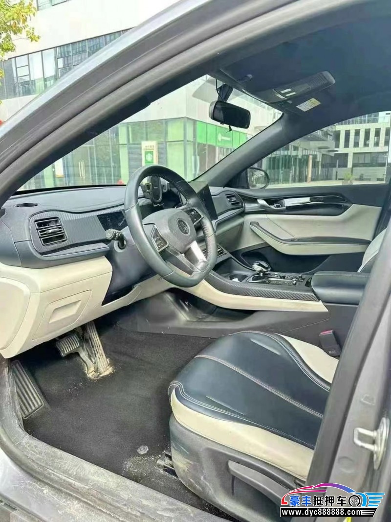 22年比亚迪秦轿车抵押车出售