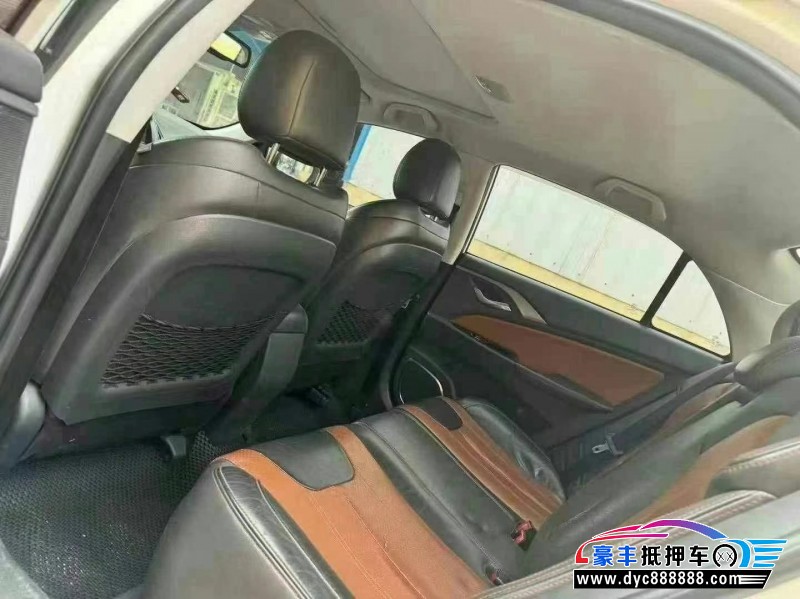 16年比亚迪秦轿车抵押车出售