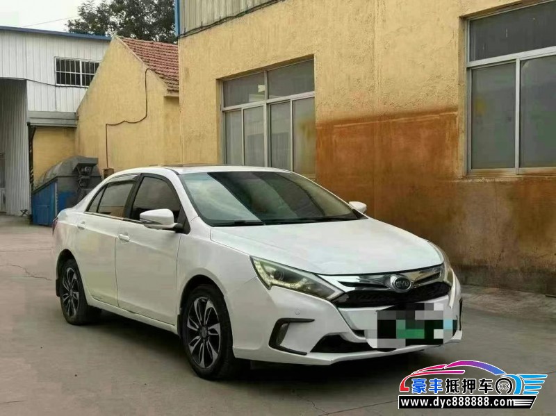 16年比亚迪秦轿车抵押车出售