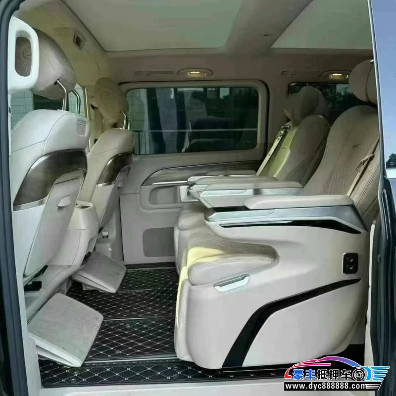 23年奔驰V轿车抵押车出售