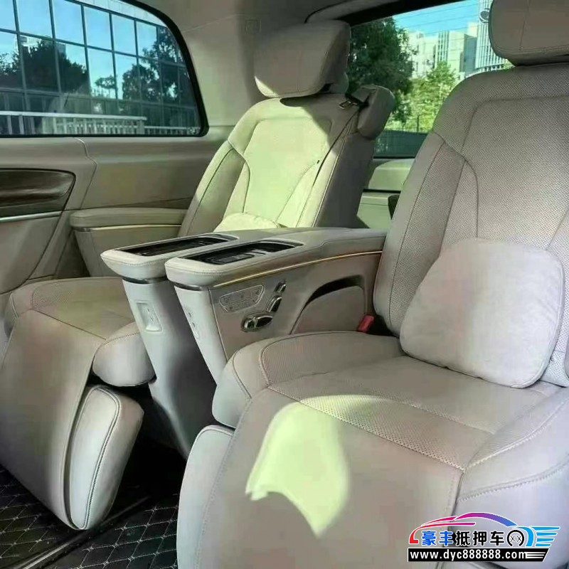 23年奔驰V轿车抵押车出售