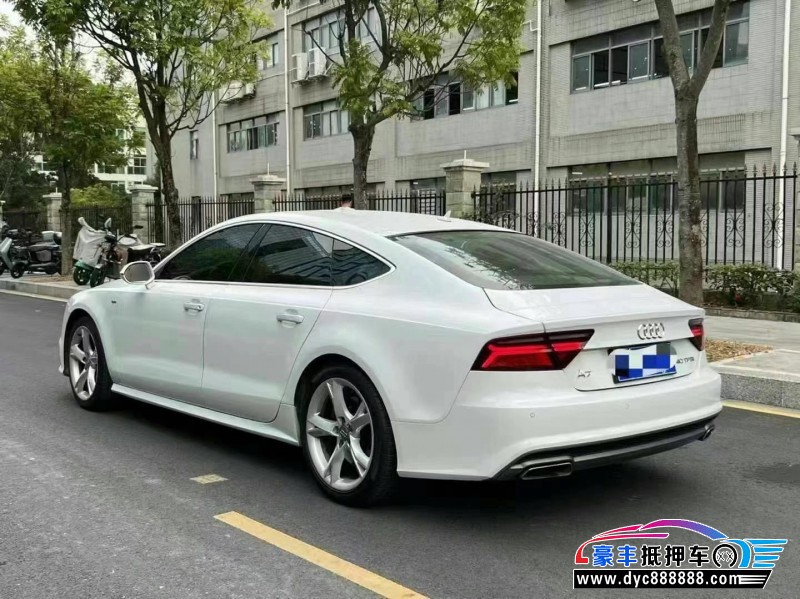 18年奥迪A7轿车抵押车出售