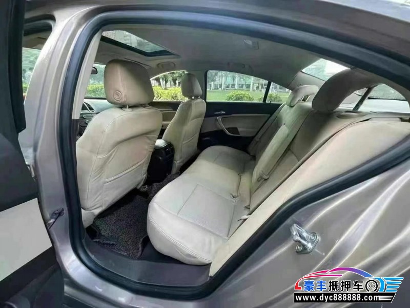 11年别克君威轿车抵押车出售