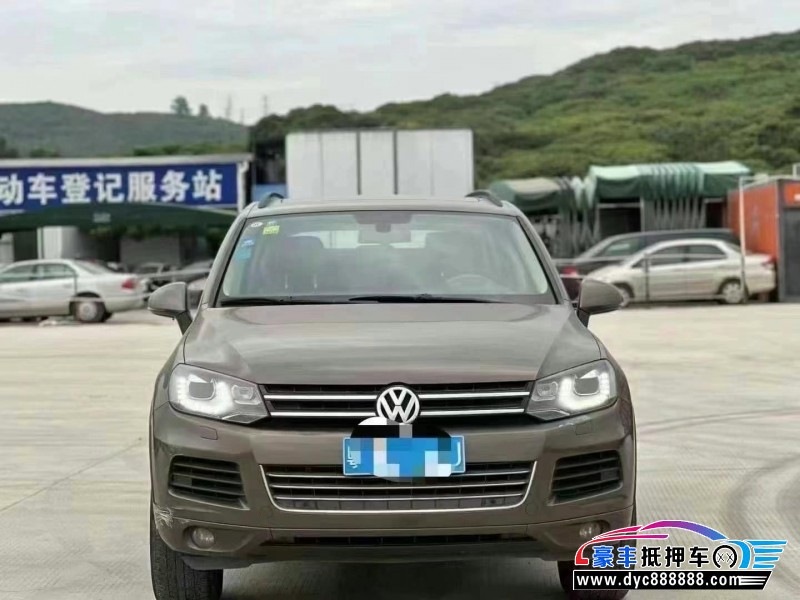 12年大众途锐轿车抵押车出售