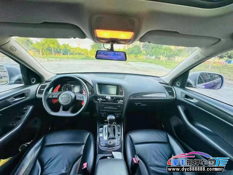 12年奥迪Q5轿车抵押车出售