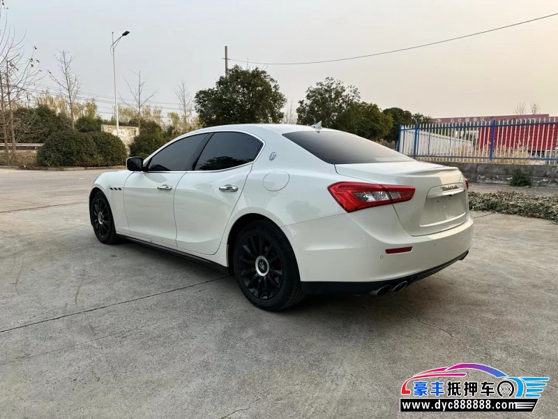 15年玛莎拉蒂Ghibli轿车抵押车出售