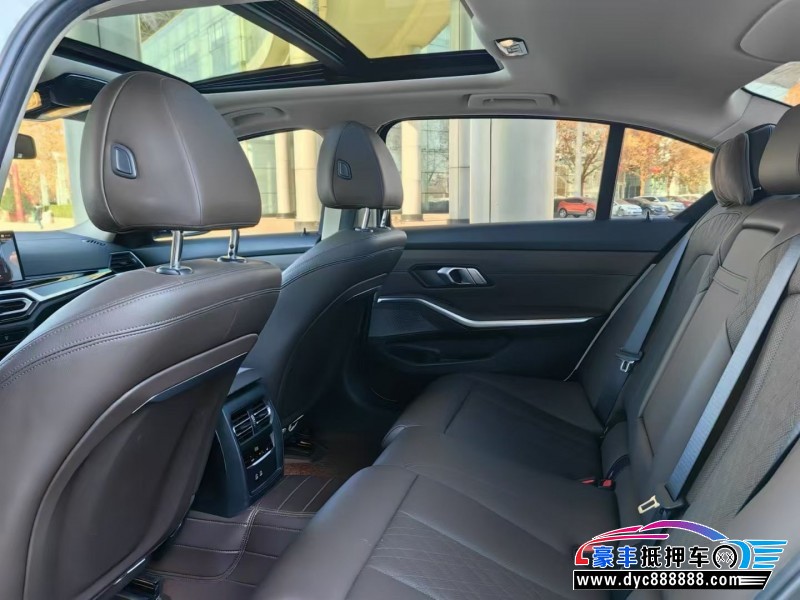 23年宝马3系轿车抵押车出售