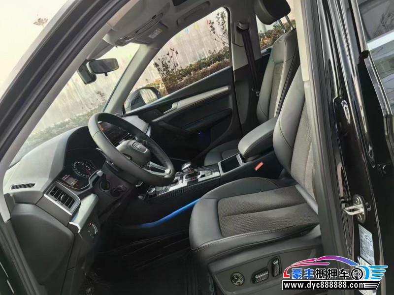 21年奥迪Q5轿车抵押车出售