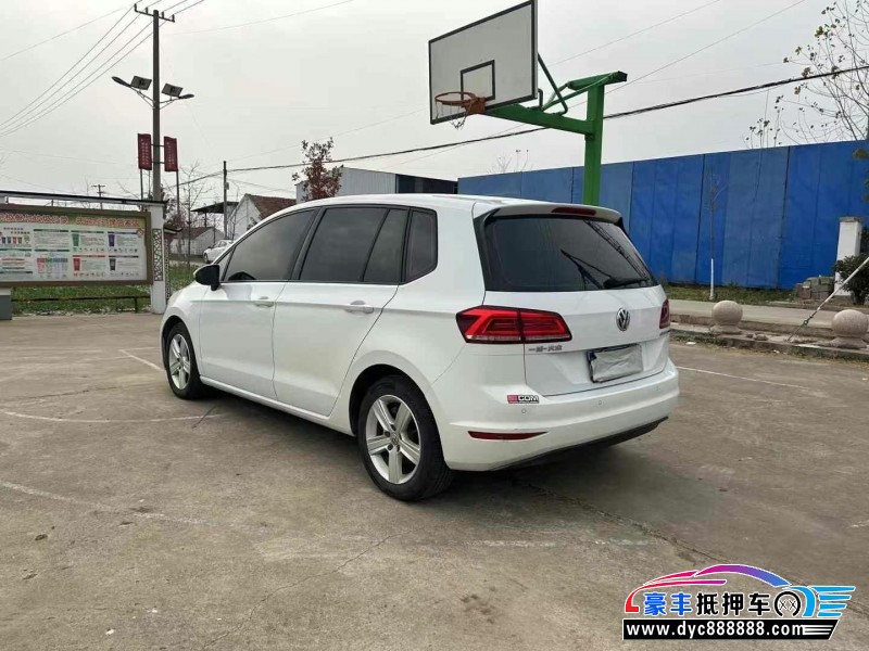 18年大众高尔夫轿车抵押车出售