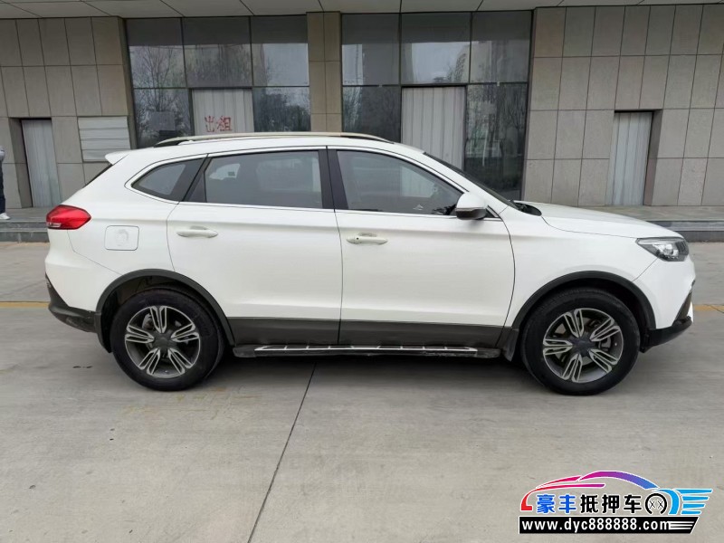 17年猎豹汽车CS10轿车抵押车出售