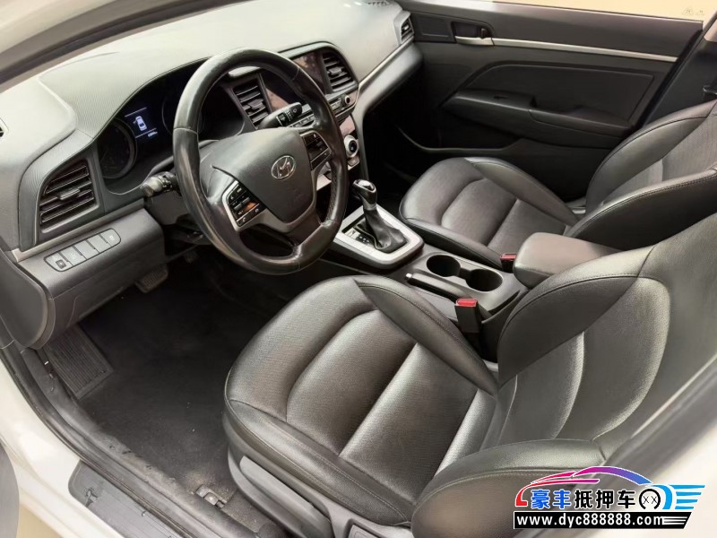 20年现代领动轿车抵押车出售