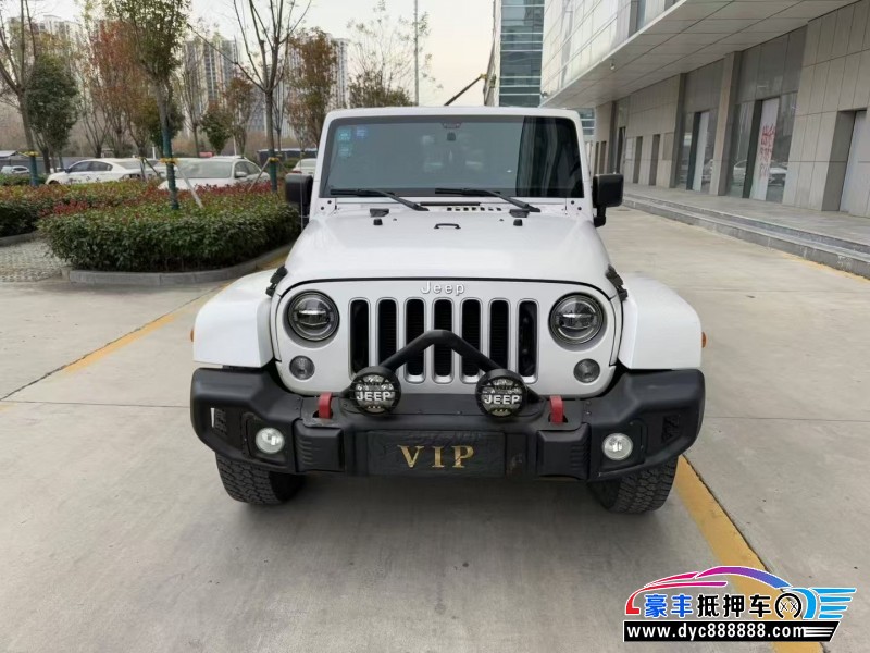 抵押车出售17年Jeep牧马人轿车