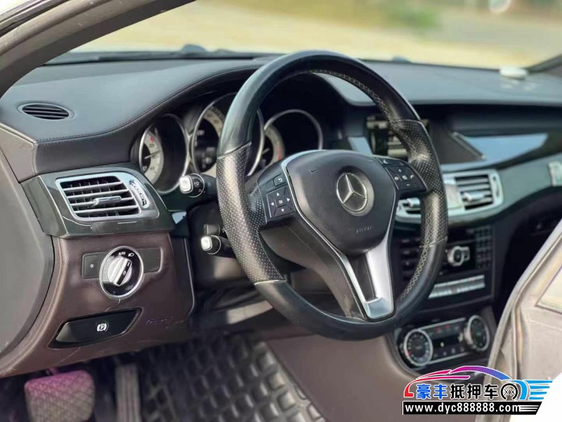 15年奔驰CLS轿车抵押车出售