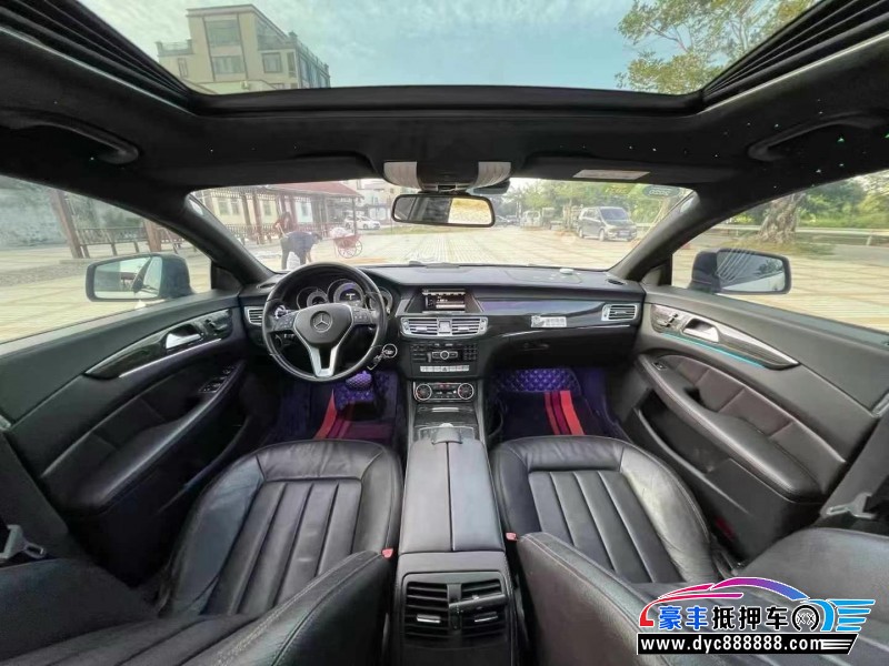 15年奔驰CLS轿车抵押车出售