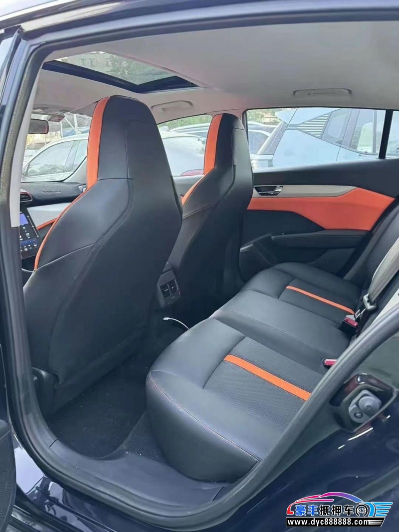 23年东风风神奕炫轿车抵押车出售