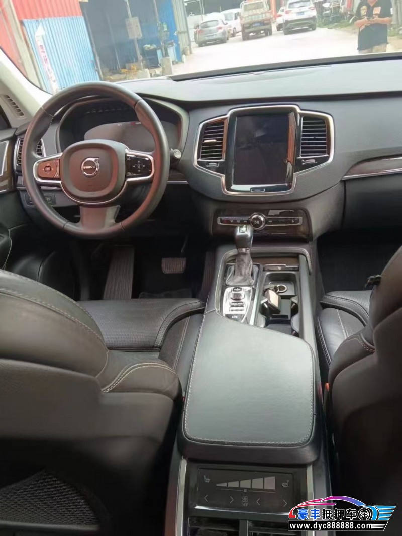 15年沃尔沃XC90轿车抵押车出售