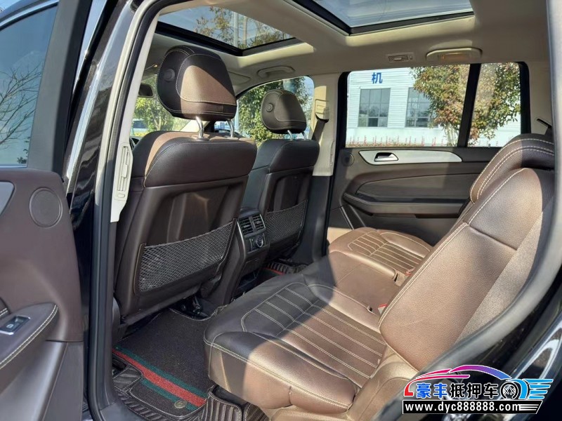 19年奔驰GLS轿车抵押车出售