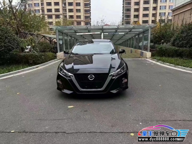20年日产天籁轿车抵押车出售