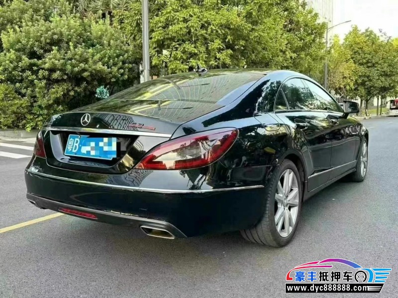 13年奔驰CLS轿车抵押车出售