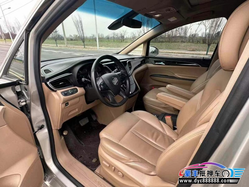 20年别克GL8轿车抵押车出售