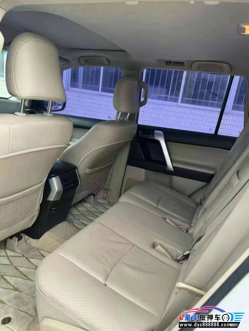 12年丰田普拉多（霸道）轿车抵押车出售