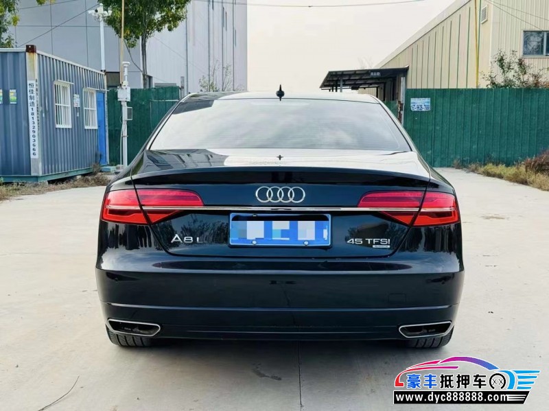 18年奥迪A8轿车抵押车出售