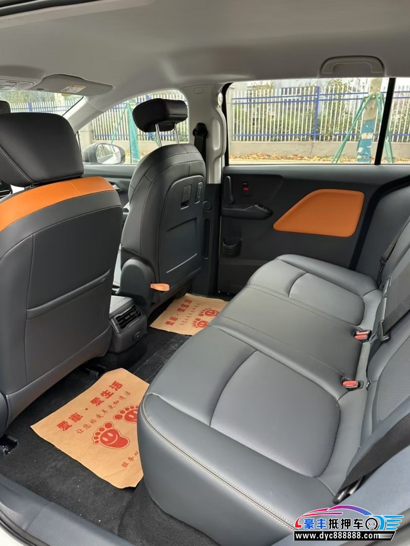 24年奔腾奔腾NAT轿车抵押车出售