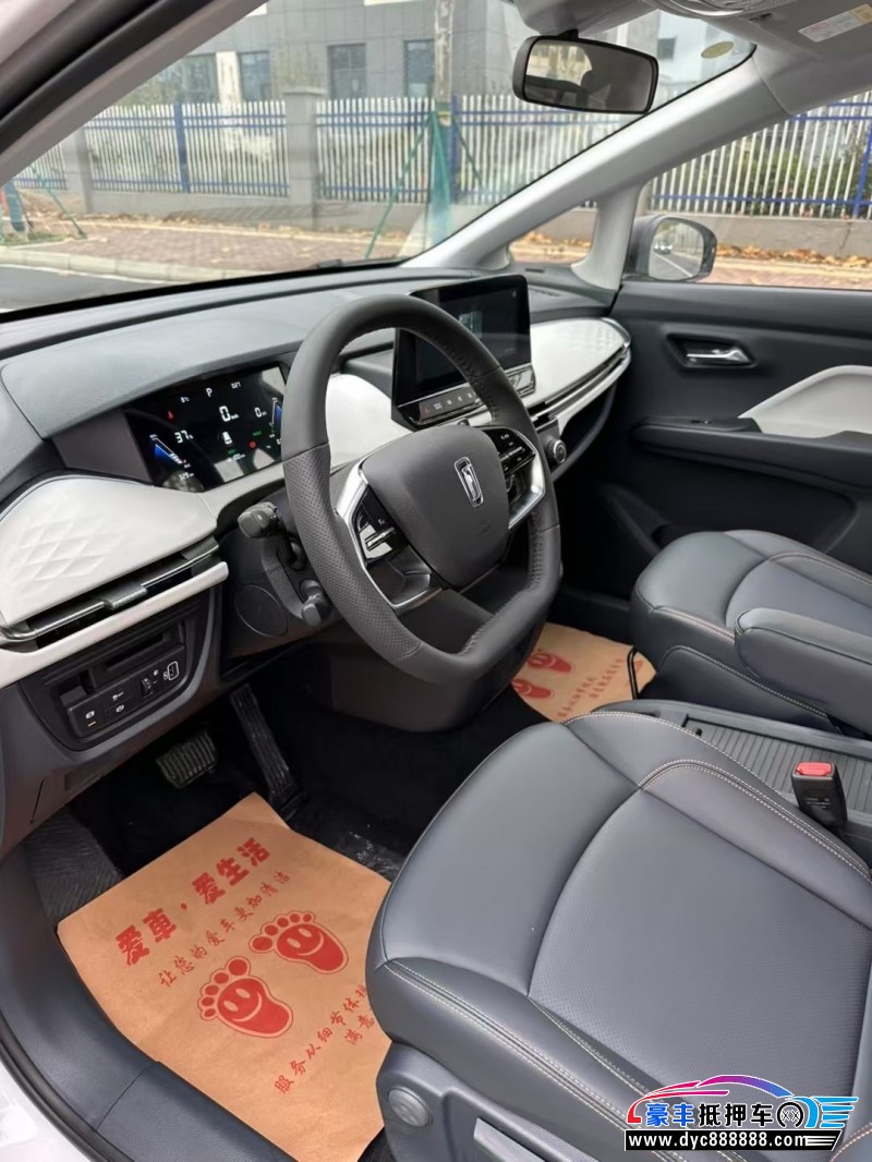 24年奔腾奔腾NAT轿车抵押车出售