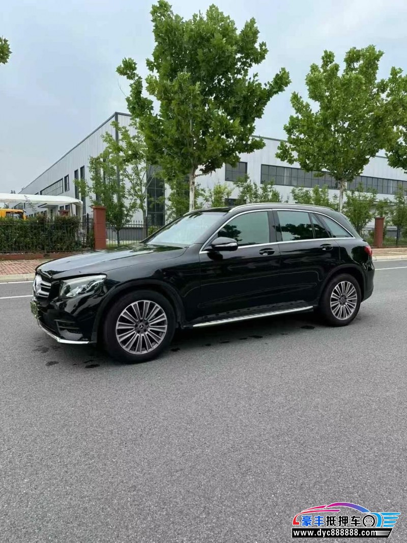 17年奔驰GLC轿车抵押车出售