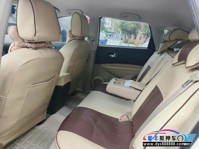 13年日产逍客轿车抵押车出售