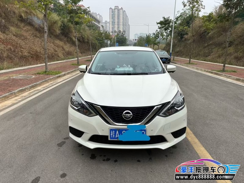 22年日产轩逸轿车抵押车出售
