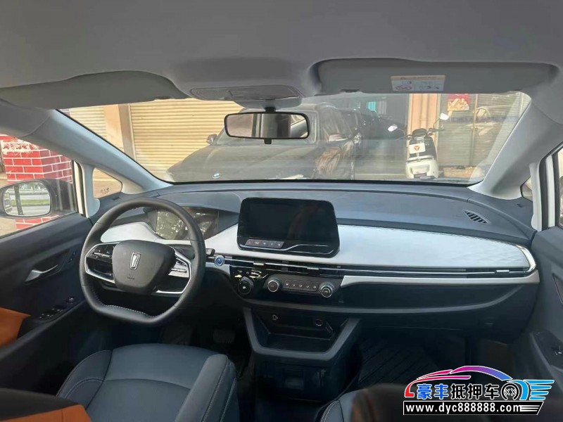 24年奔腾奔腾NAT轿车抵押车出售