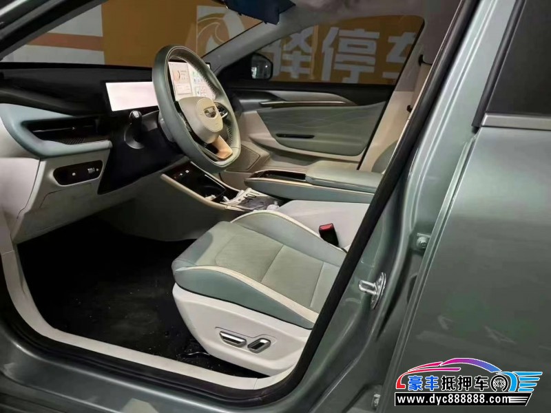 24年吉利几何轿车抵押车出售