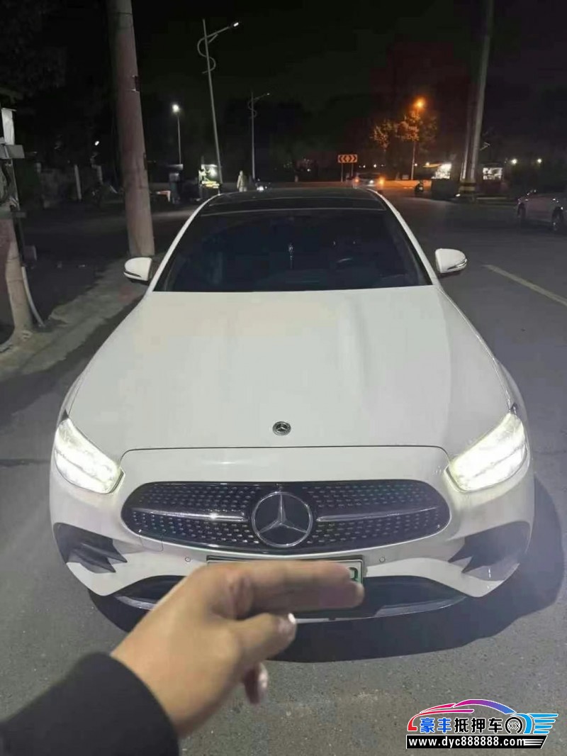 22年奔驰E轿车抵押车出售