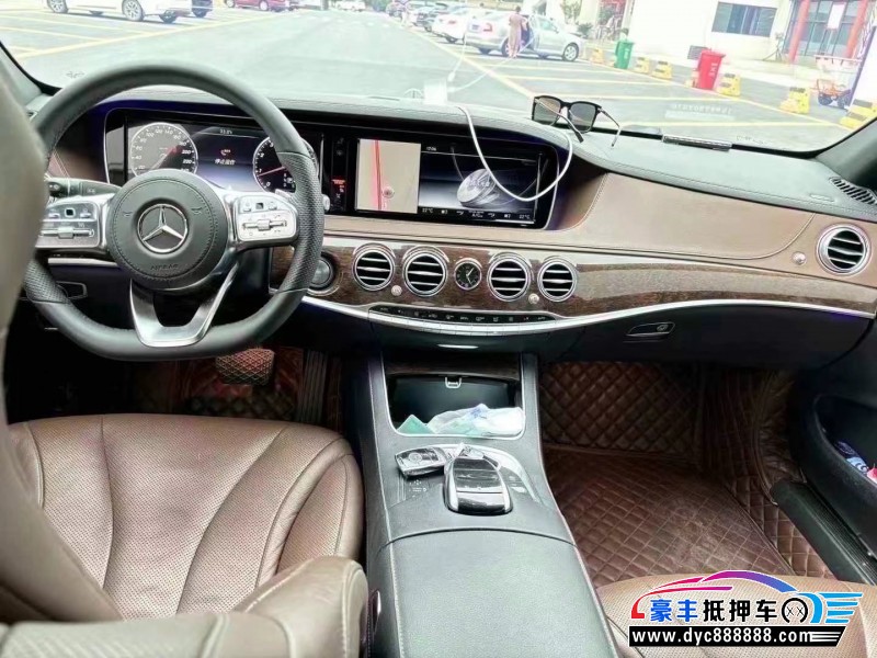 17年奔驰S轿车抵押车出售