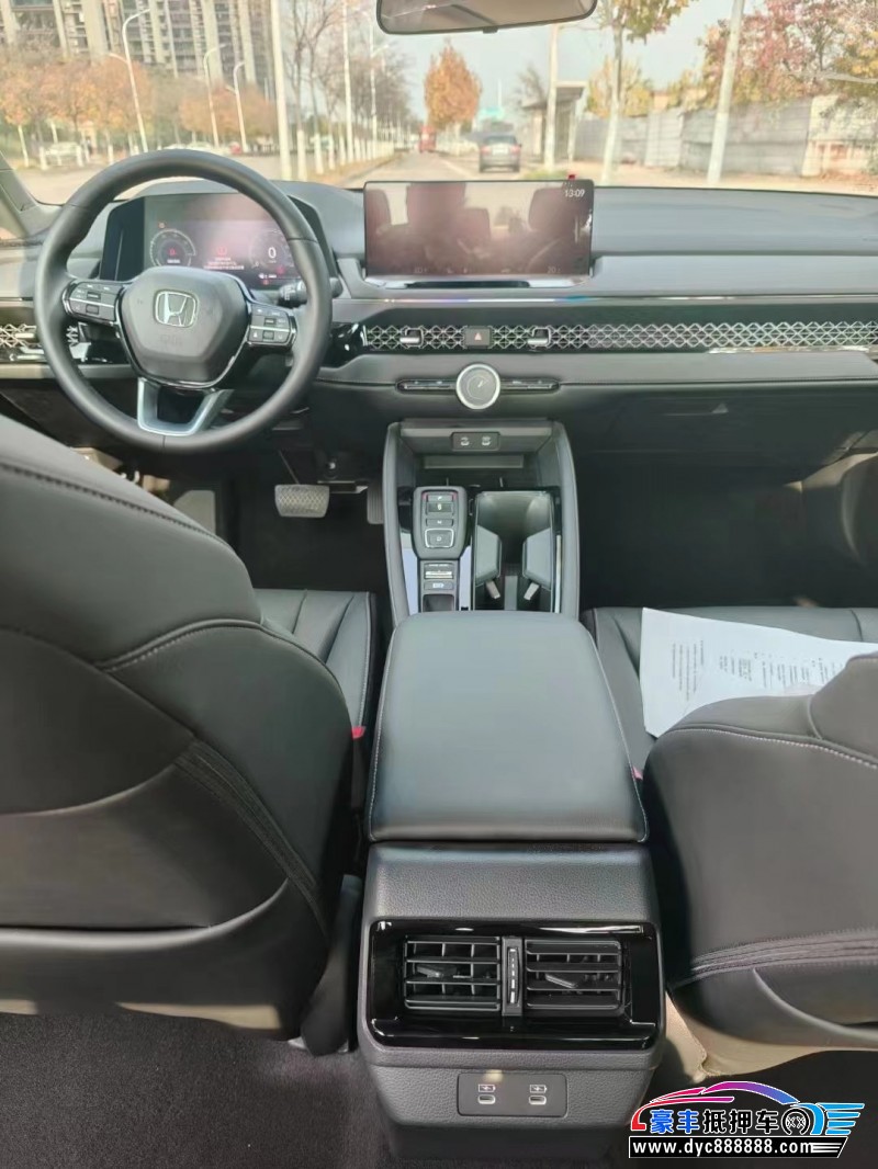 24年本田雅阁轿车抵押车出售