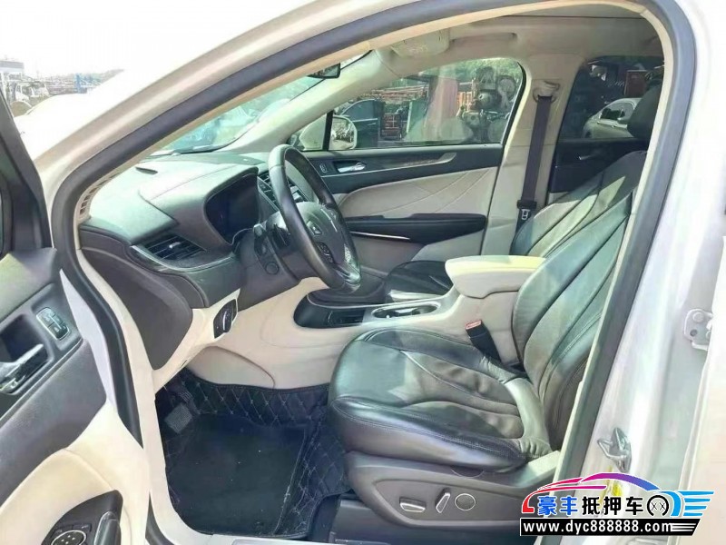 18年林肯MKC轿车抵押车出售