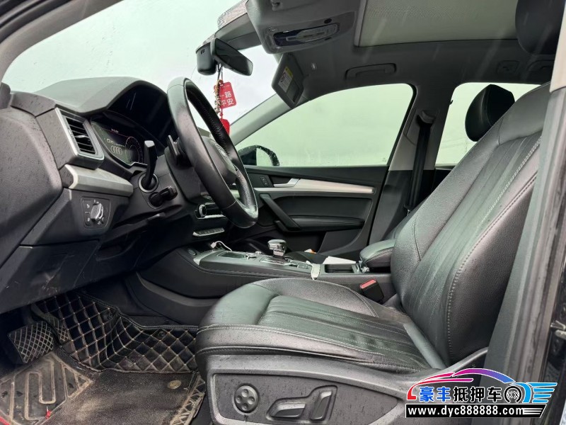 20年奥迪Q5轿车抵押车出售