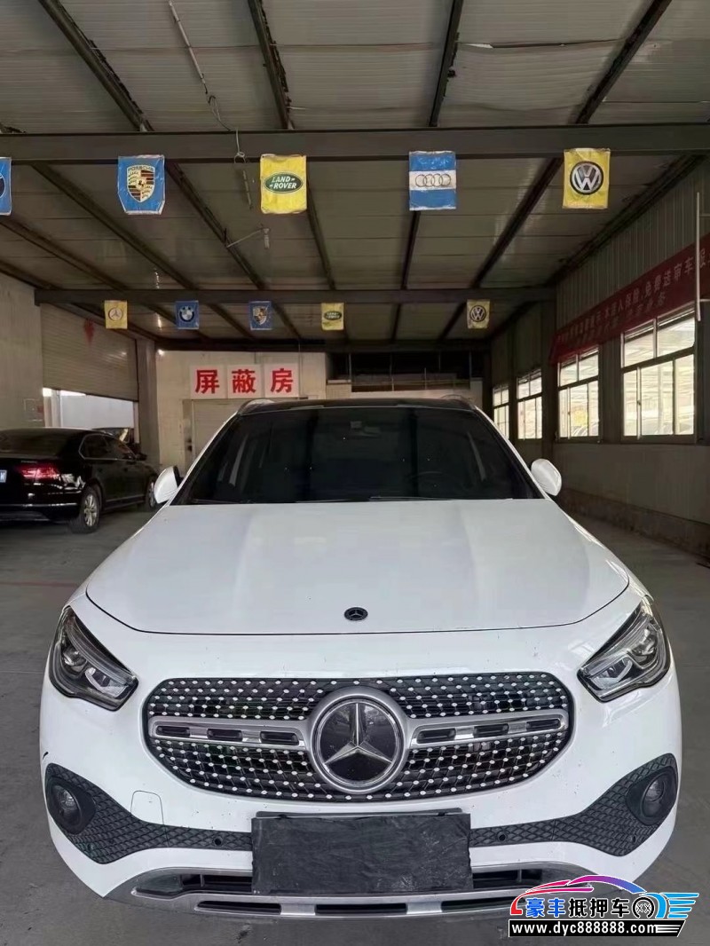 21年奔驰GLA轿车抵押车出售