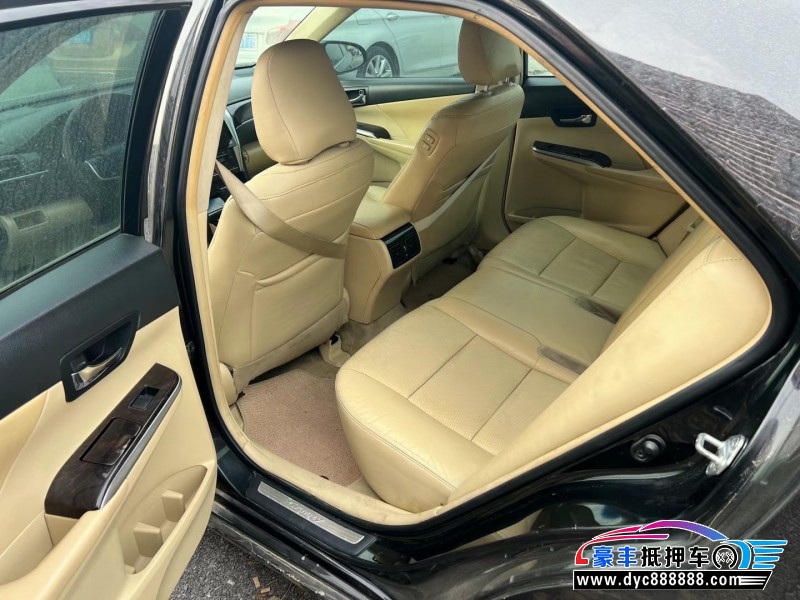 16年丰田凯美瑞轿车抵押车出售